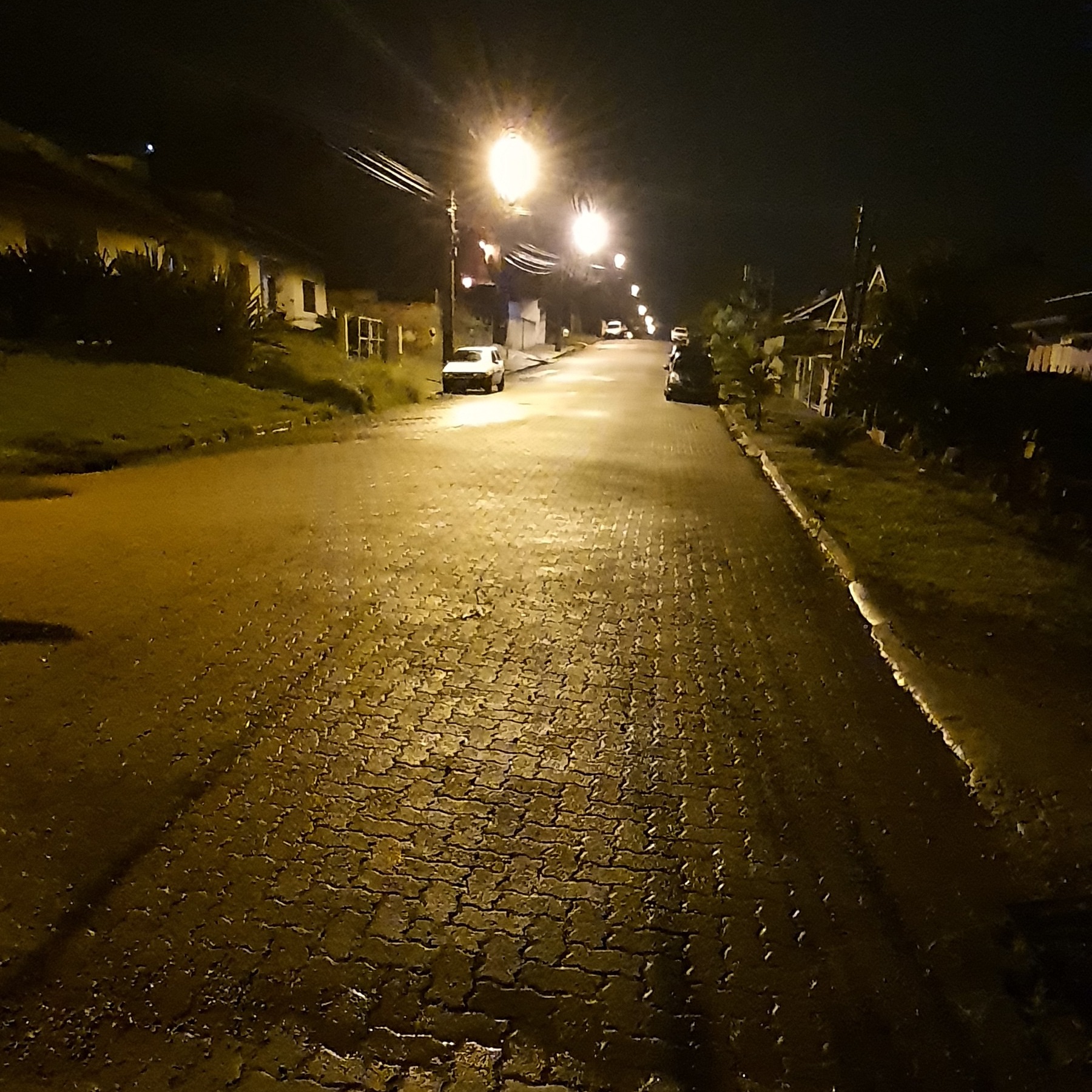 Calada da noite, potência do crime.