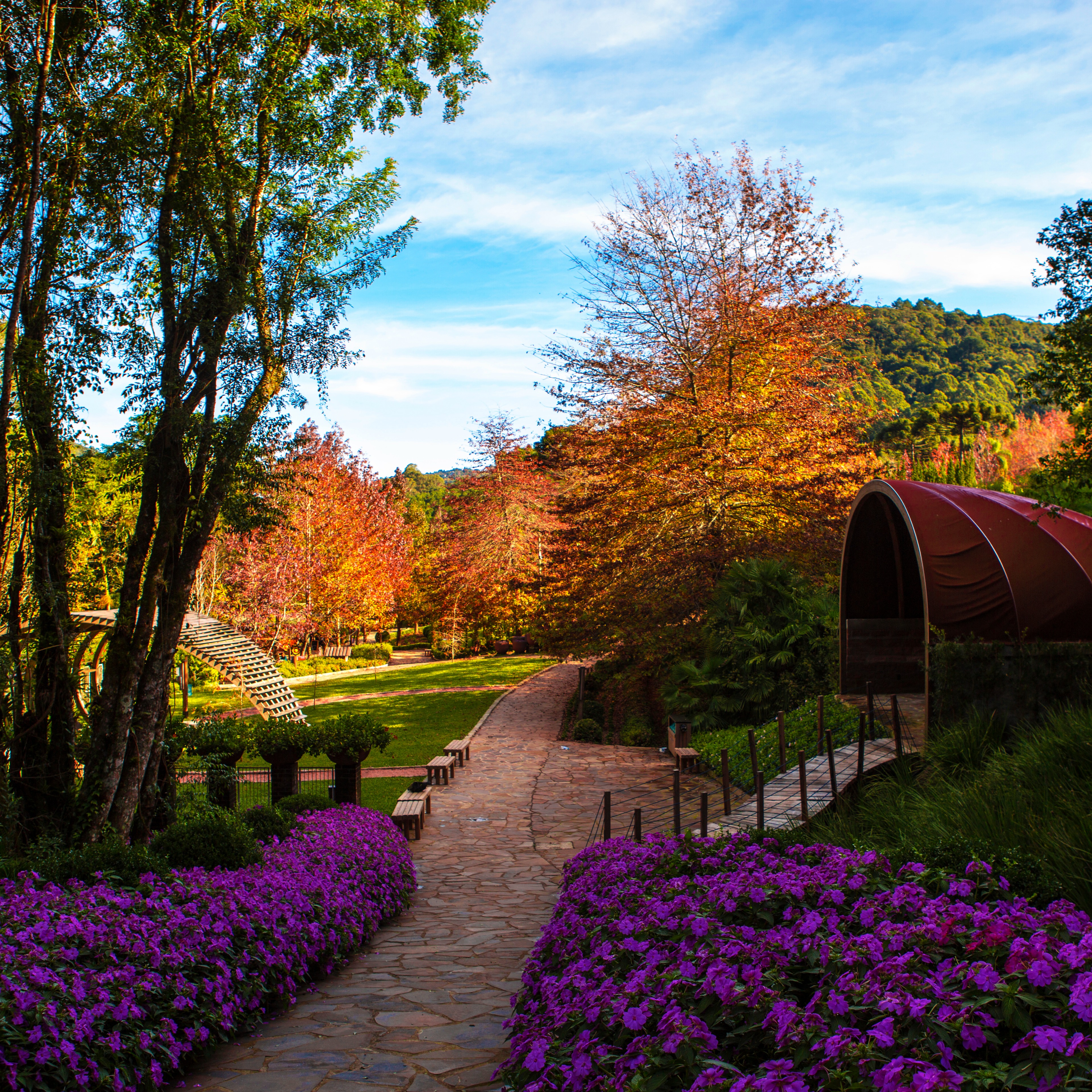 Caminho da felicidade no Garden Parque de Gramado